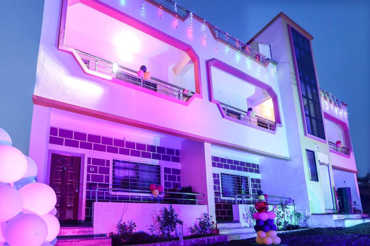 Anand Valley Hotel Panhala ภายนอก รูปภาพ