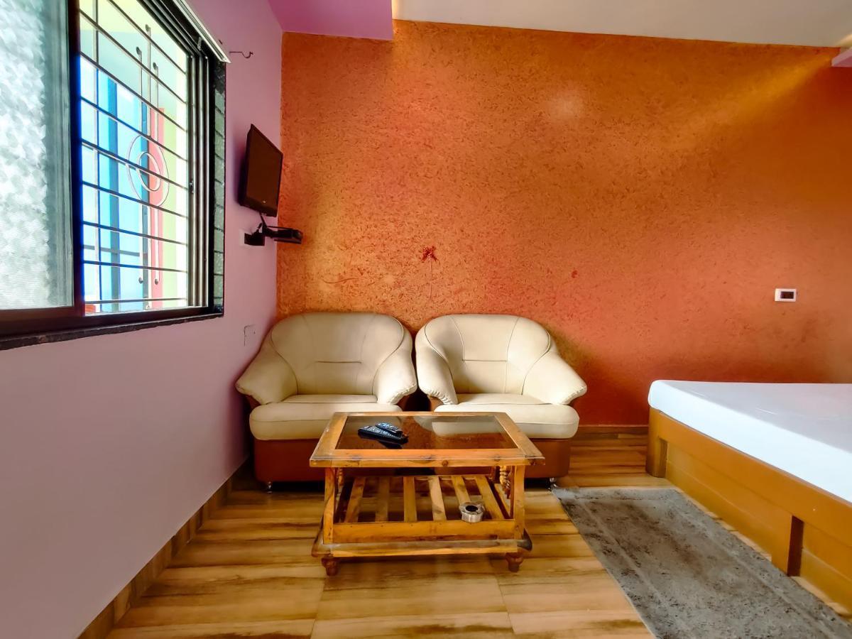 Anand Valley Hotel Panhala ภายนอก รูปภาพ